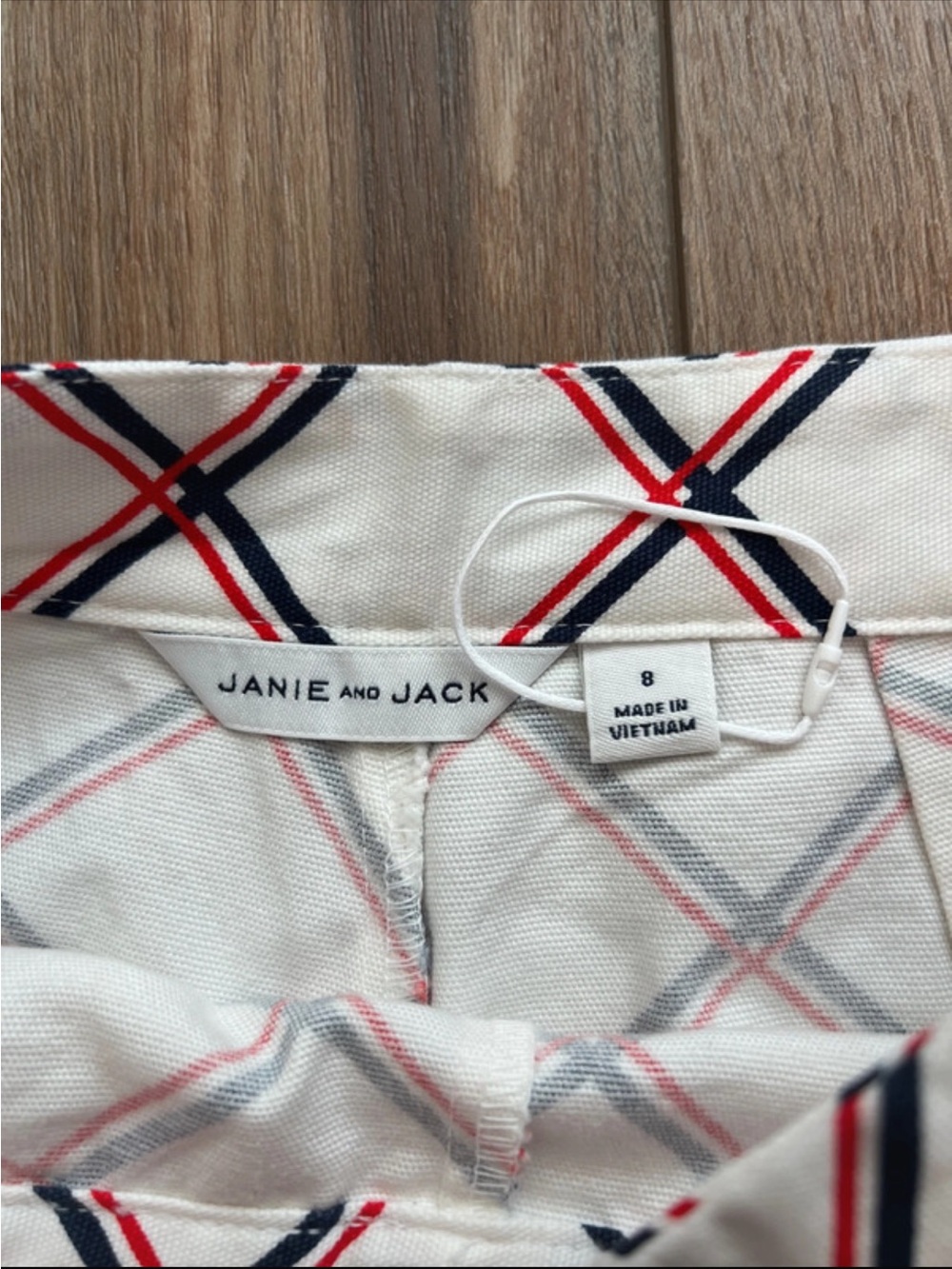 Girl’s Janie and Jack Shorts Size 8 - Picture 2 of 3